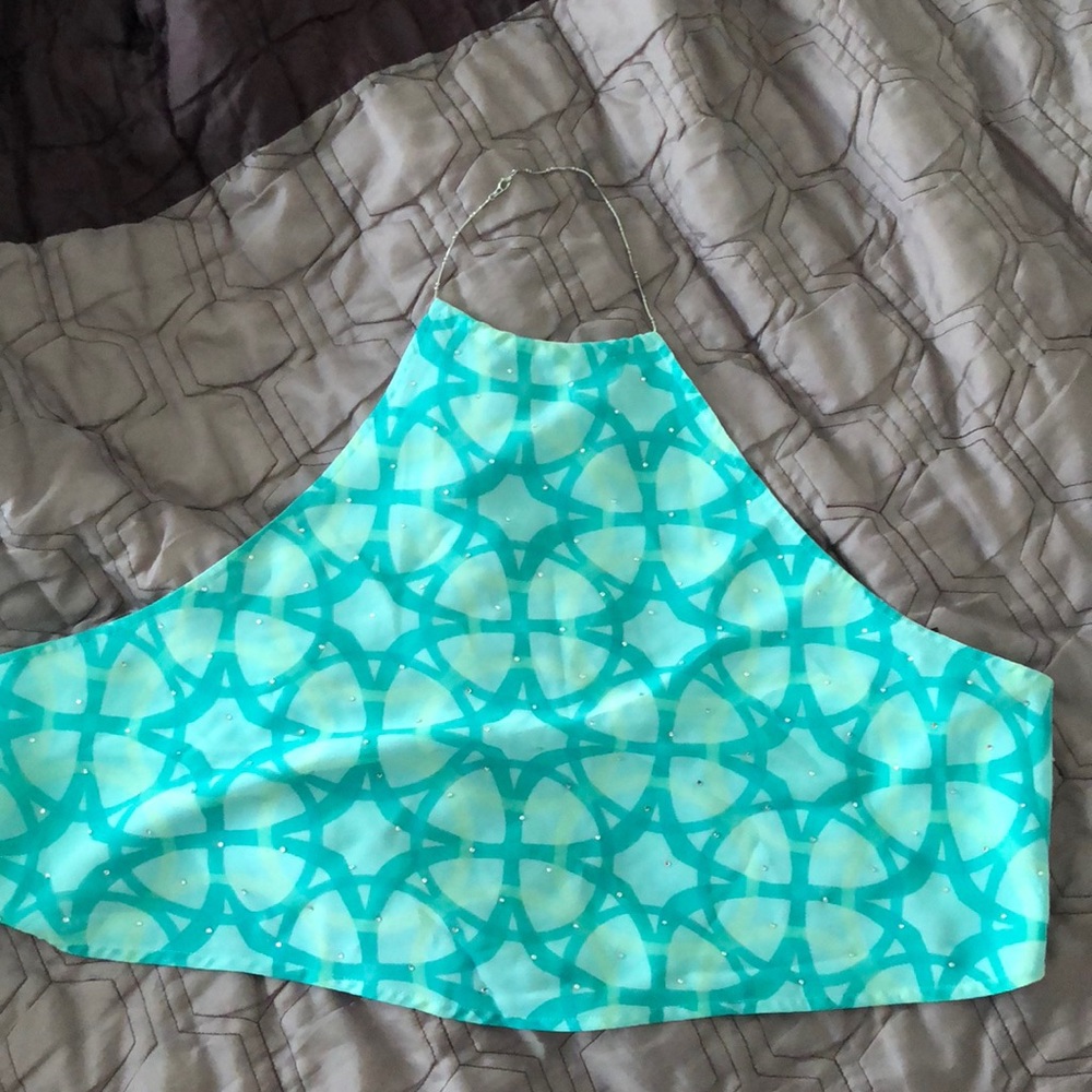 Express Halter Crop